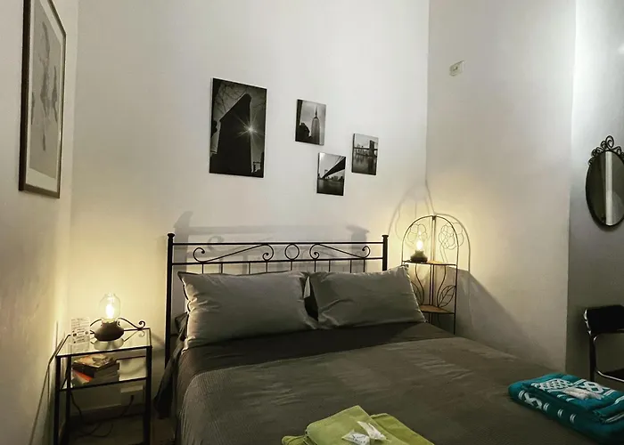 Da Alessia Per Dormire Al Coppede Bed & Breakfast 4*