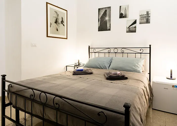 Da Alessia Per Dormire Al Coppede Bed & Breakfast 4*